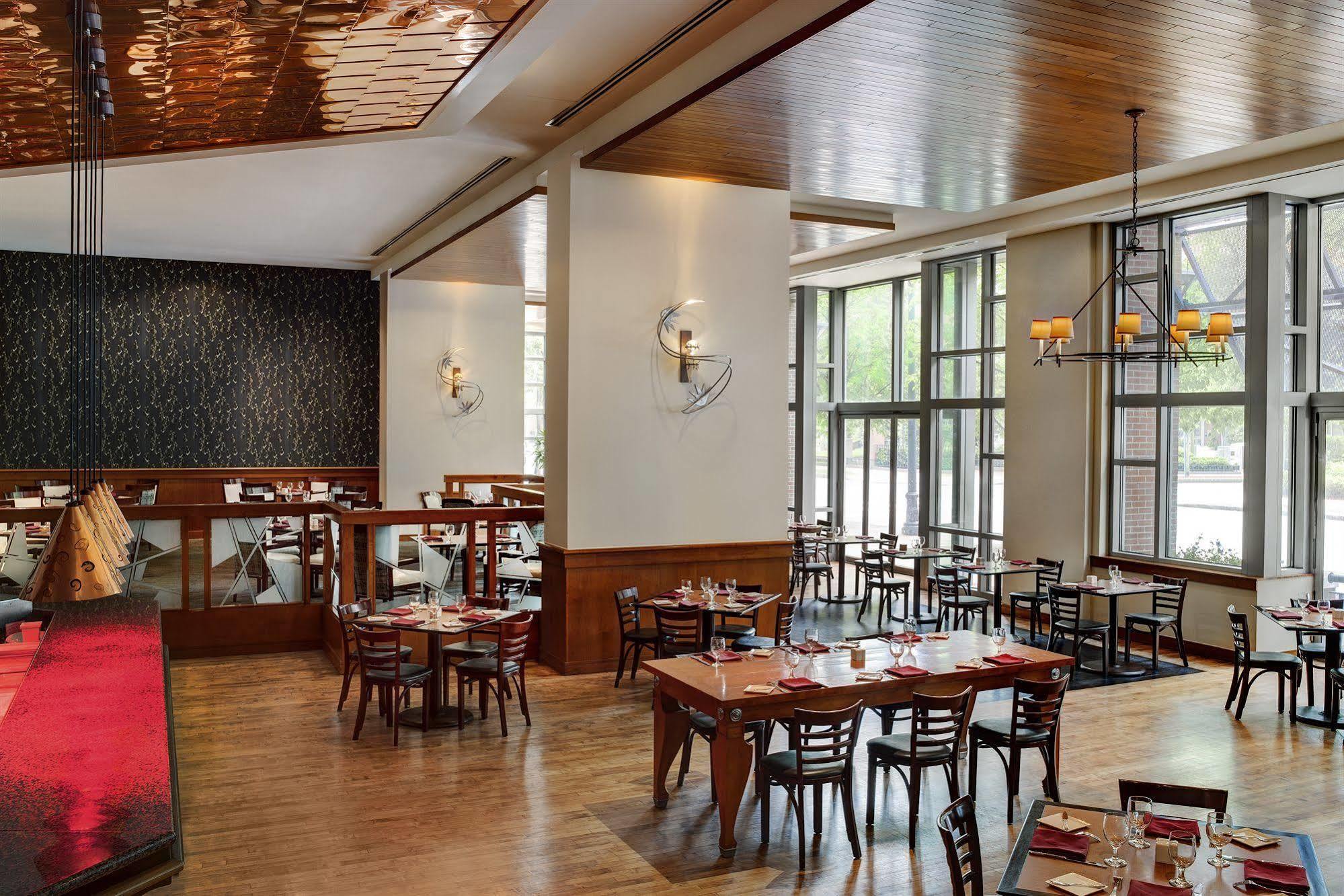 Le Meridien Boston Cambridge