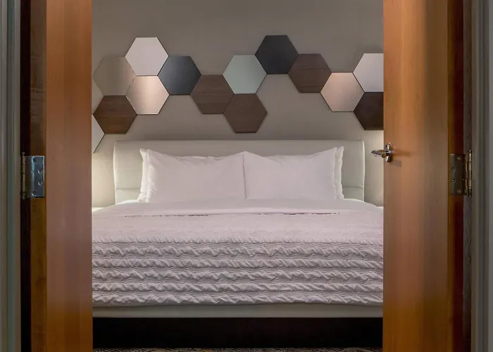 Le Meridien Boston Cambridge