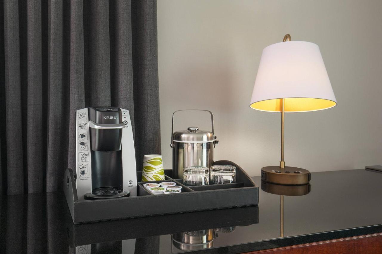 Le Meridien Boston Hotel