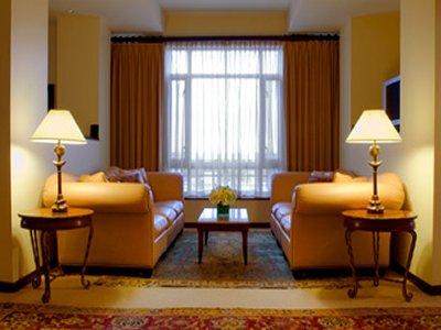 Le Meridien Boston Hotel 4*