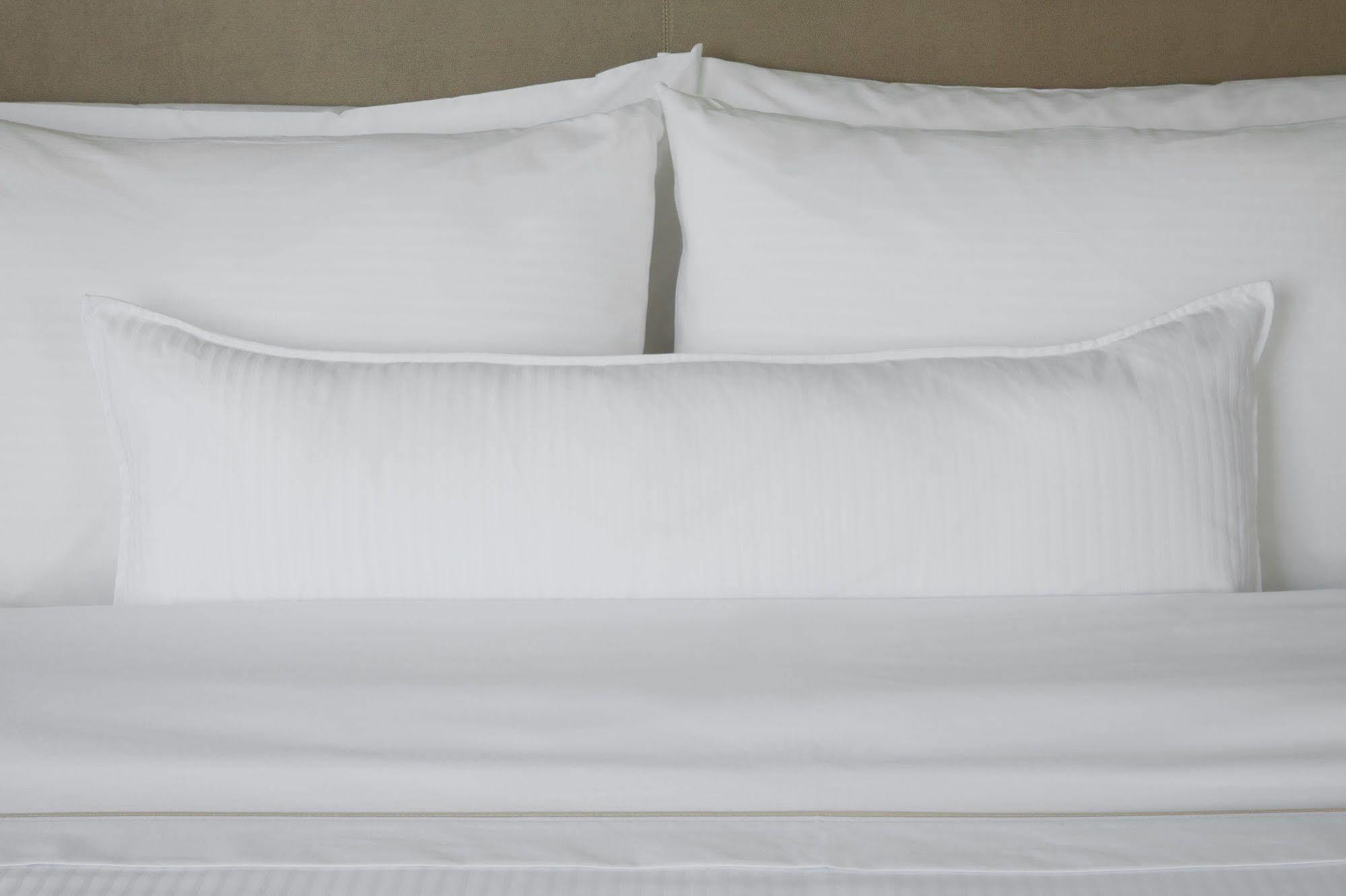 Le Meridien Boston 4*