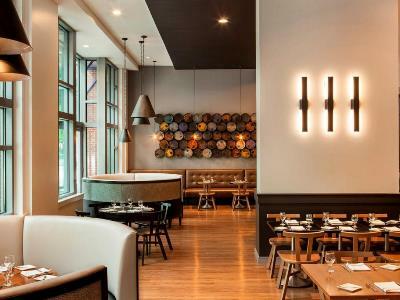 Le Meridien Boston Hotel